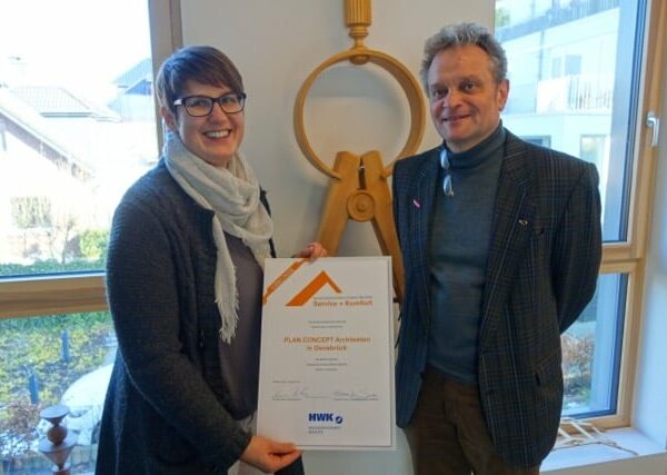 Markenzeichen „Generationenfreundlicher Betrieb – Service + Komfort | PLAN.CONCEPT